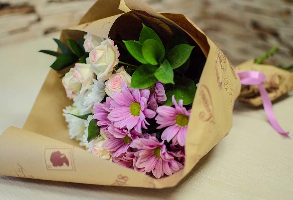 Букет цветов из: Розы и Хризантемы в Сапроново