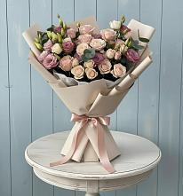 Букет цветов из:  Розы и Лизиантусы в Сапроново