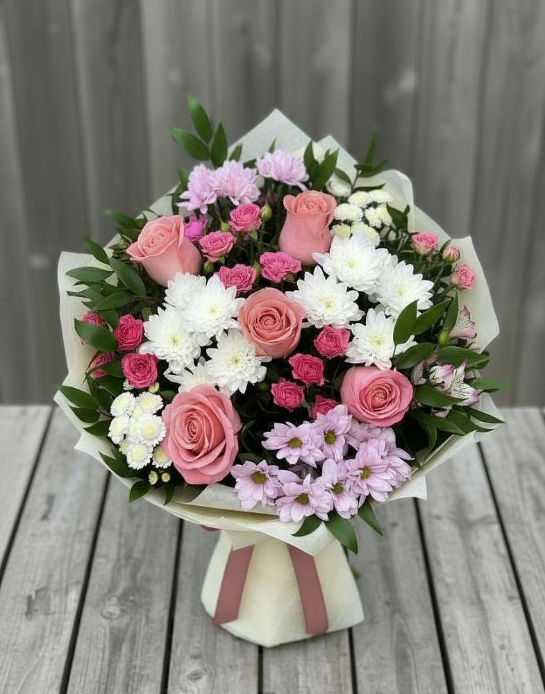 Букет цветов из: Альстромерии, Гвоздики, Розы и Хризантемы в Сапроново