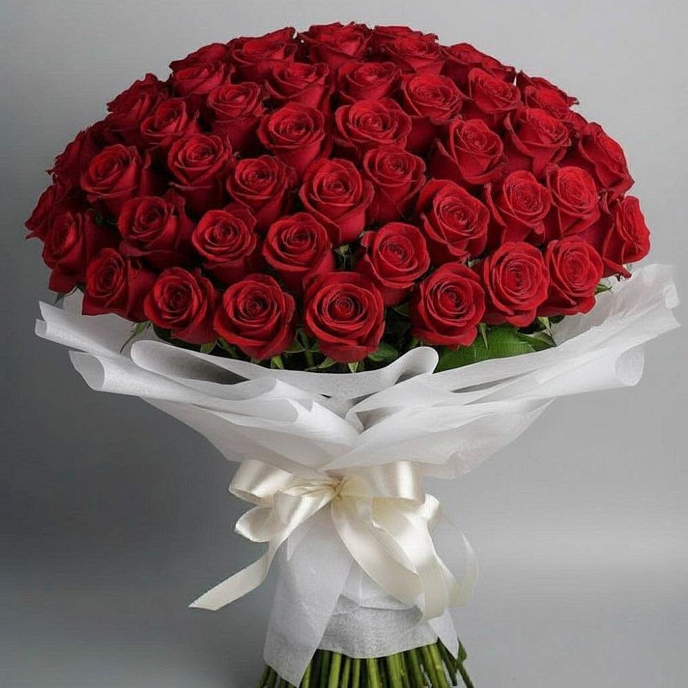 Букет 101 Красная роза Блэк Мэджик в Сапроново