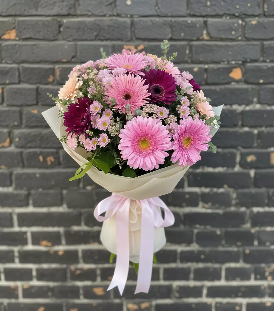 Букет цветов из: Герберы и Хризантемы в Сапроново