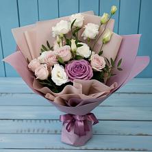 Букет цветов из:  Розы и Лизиантусы в Сапроново