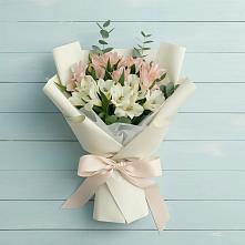 Букет цветов из:  Альстромерии в Сапроново
