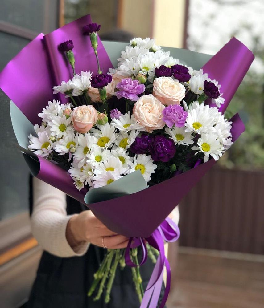 Букет цветов из: Хризантемы, Гвоздики и Розы в Сапроново