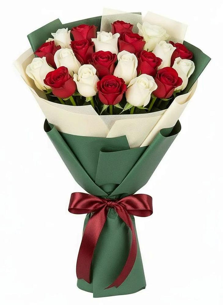 Букет Микс из красных и белых роз в Сапроново