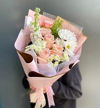 Букет цветов из:  Хризантемы и Розы в Сапроново