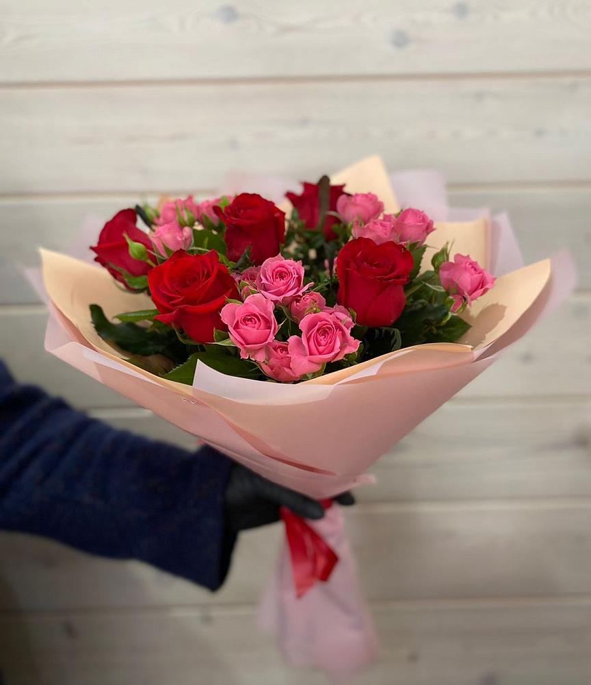 Букет цветов из: Розы в Сапроново