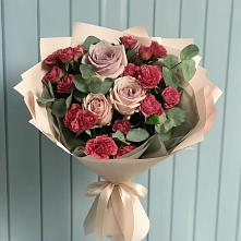 Букет цветов из:  Гвоздики и Розы в Сапроново