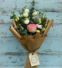 Букет цветов из:  Розы и Лизиантусы в Сапроново