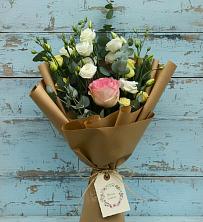 Букет цветов из:  Розы и Лизиантусы в Сапроново