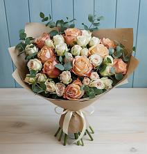 Букет цветов из:  Альстромерии и Розы в Сапроново
