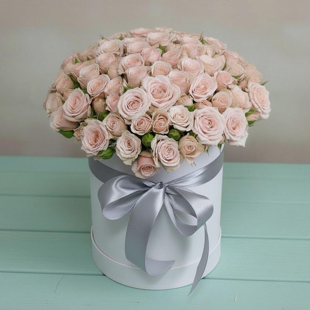 Цветочная композиция из Розы в шляпной коробке в Сапроново