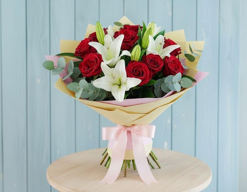 Букет цветов из: Лилии и Розы в Сапроново